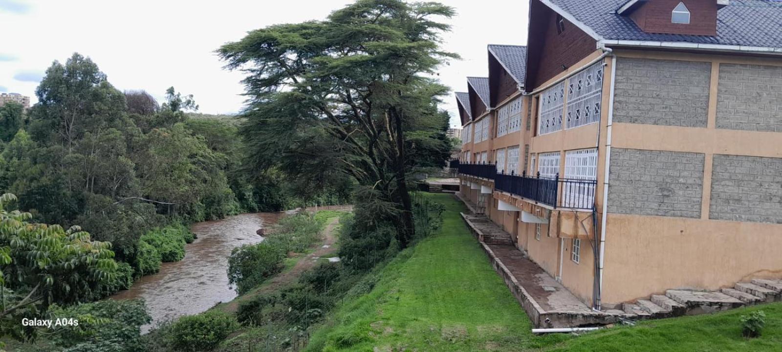 Narok Esikar Gardens Hotel מראה חיצוני תמונה