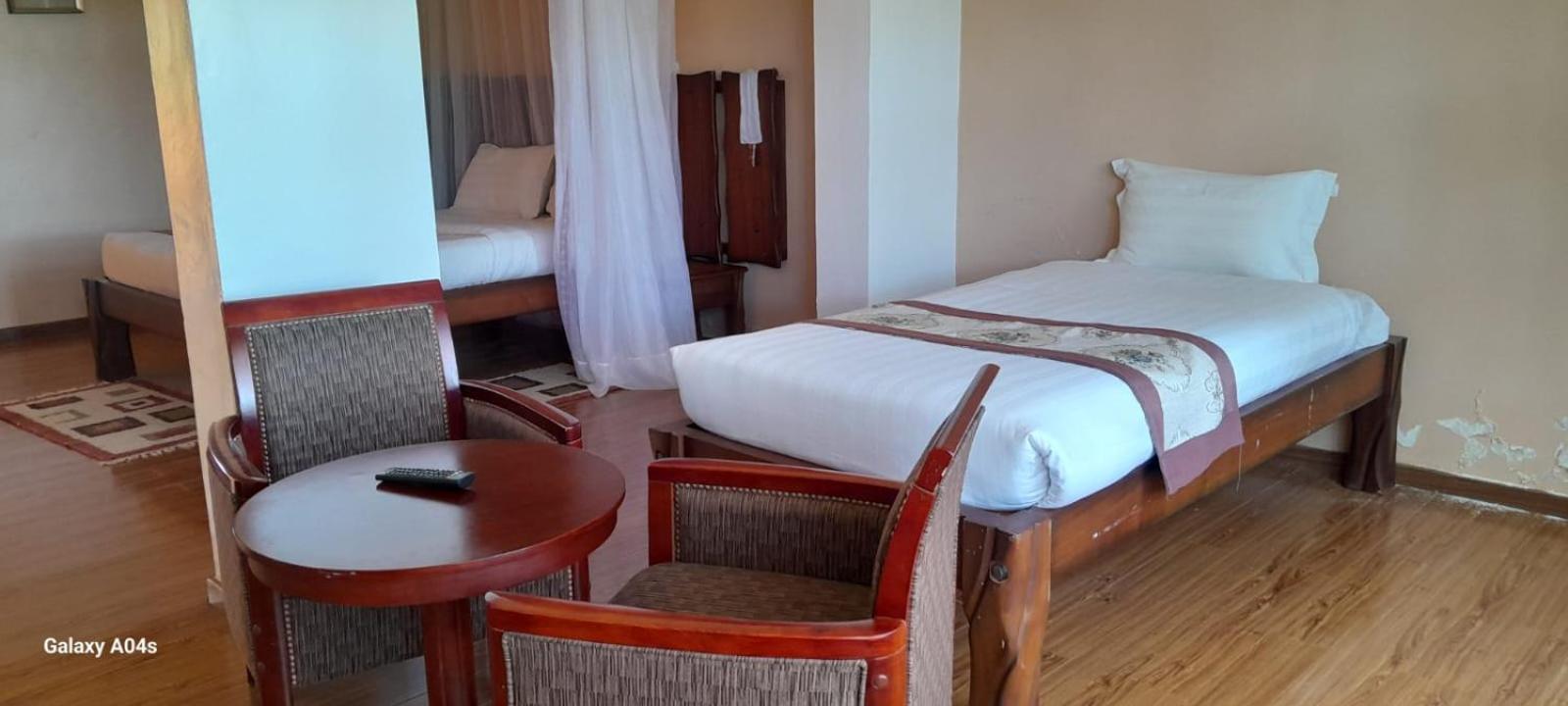 Narok Esikar Gardens Hotel מראה חיצוני תמונה