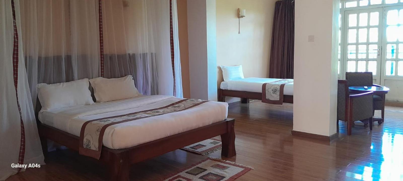 Narok Esikar Gardens Hotel מראה חיצוני תמונה