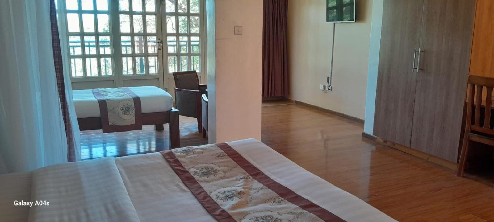 Narok Esikar Gardens Hotel מראה חיצוני תמונה