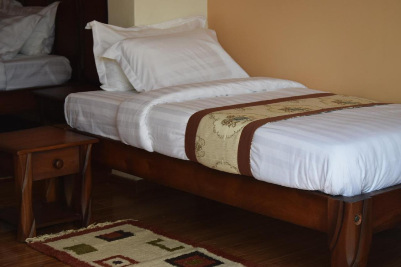 Narok Esikar Gardens Hotel מראה חיצוני תמונה