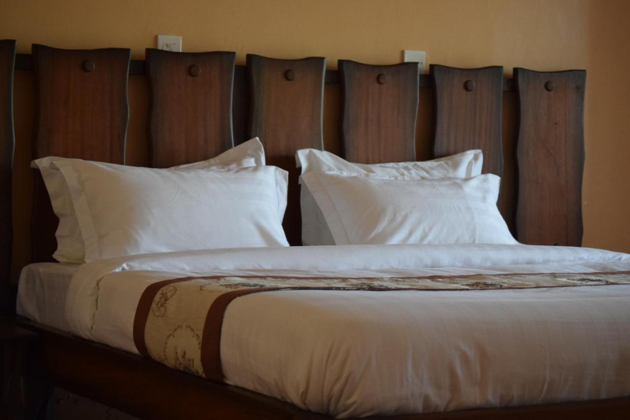 Narok Esikar Gardens Hotel מראה חיצוני תמונה