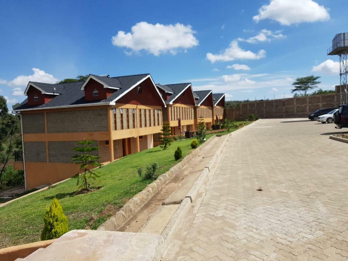 Narok Esikar Gardens Hotel מראה חיצוני תמונה